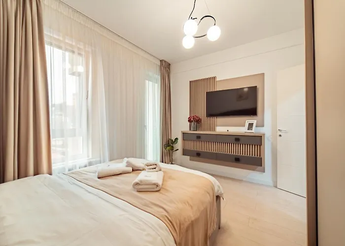 Cozy Aparthotel - Ultracentral Luxury Apartments Iasi