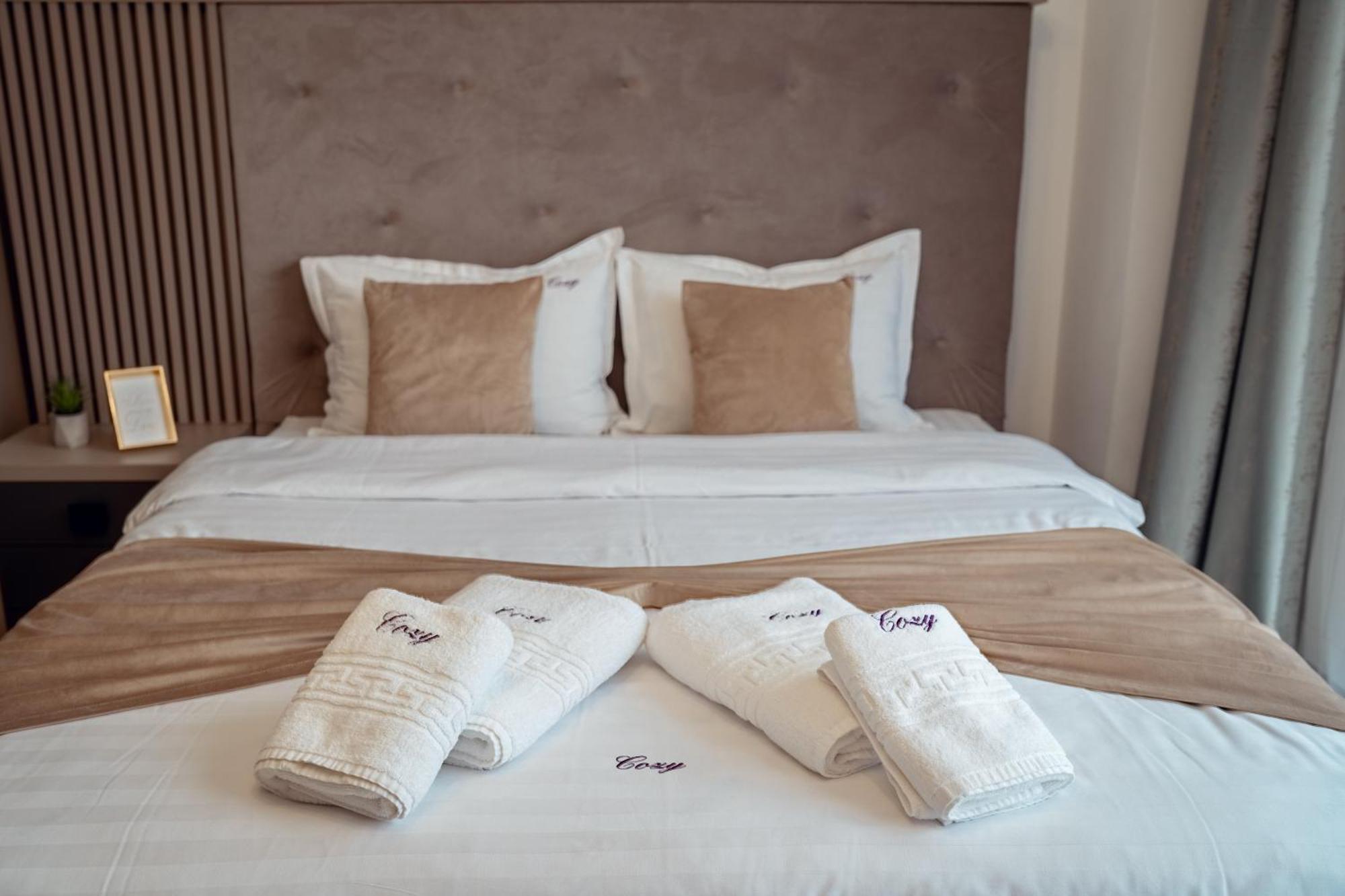 Cozy - Ultracentral Luxury Apartment